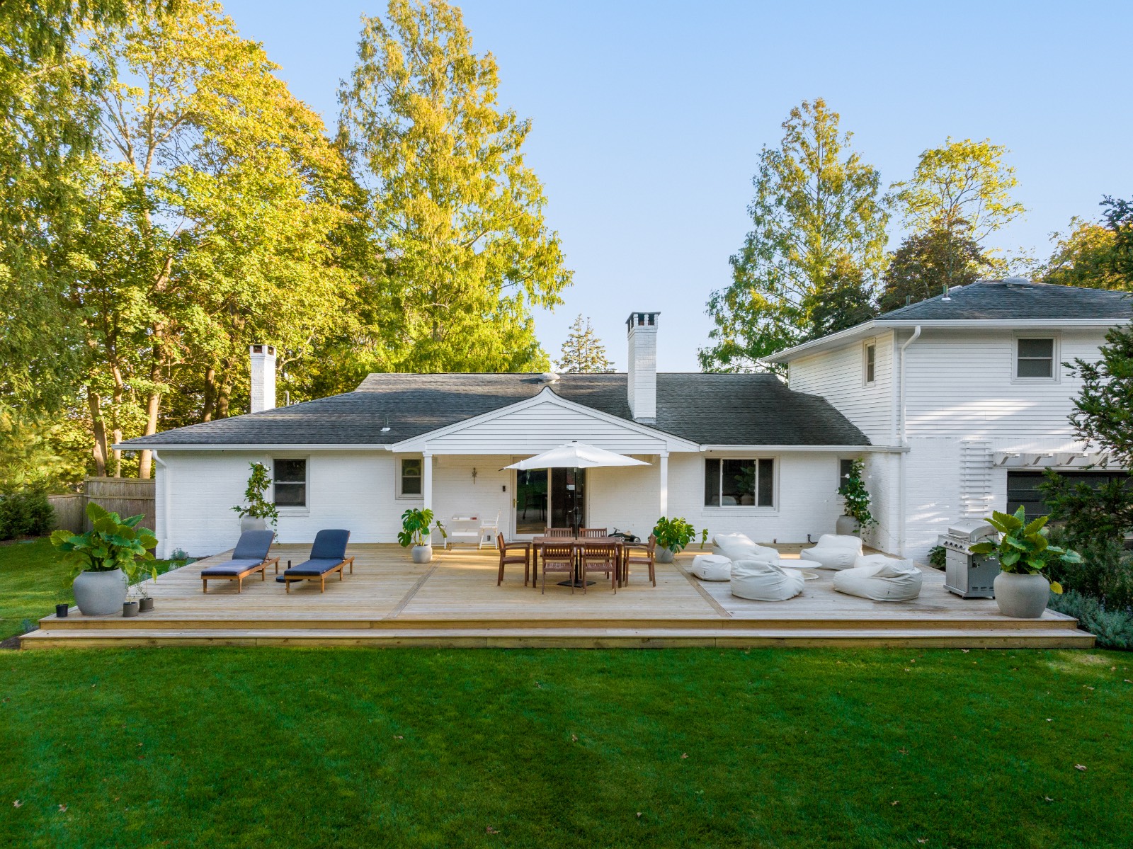 313 SOUTH COUNTRY ROAD