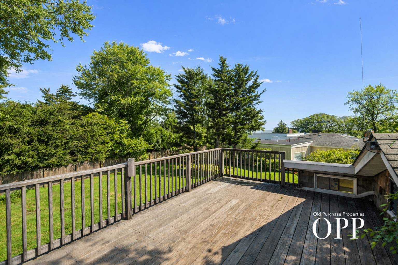 7 BROADVIEW AVENUE