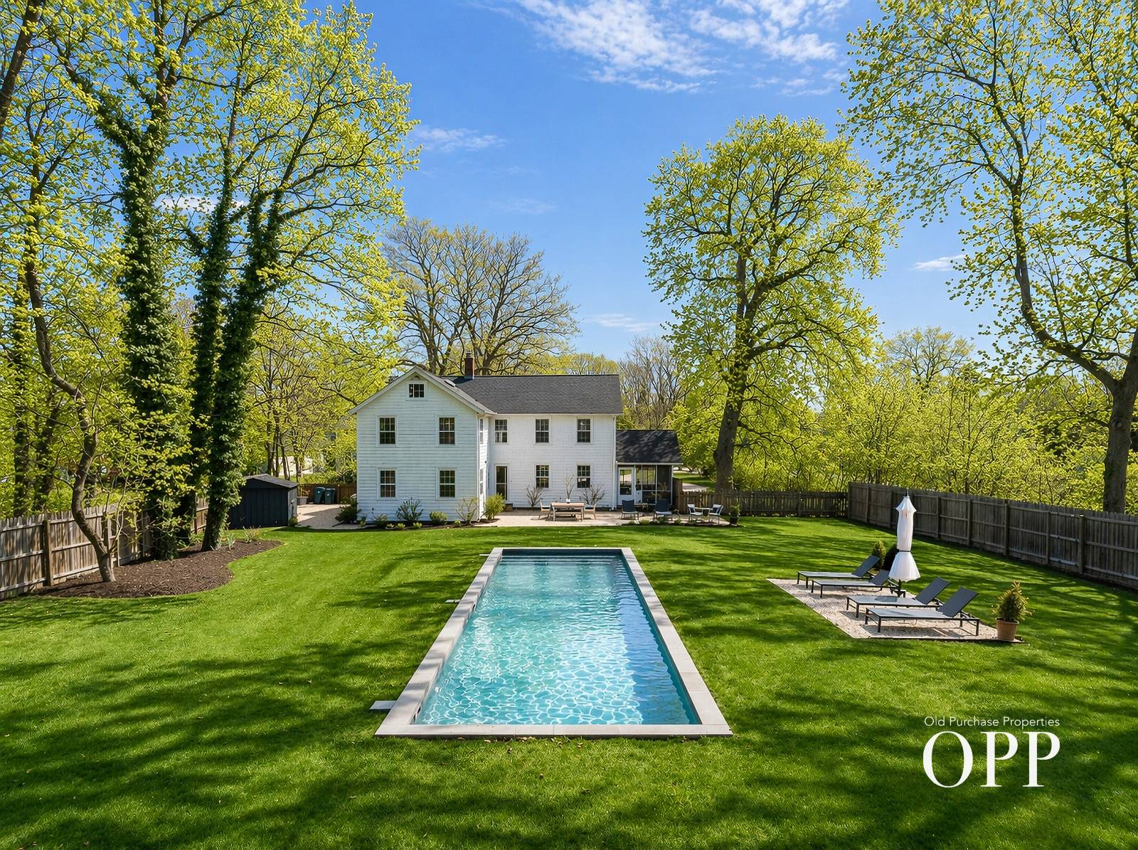 937 SOUTH COUNTRY ROAD