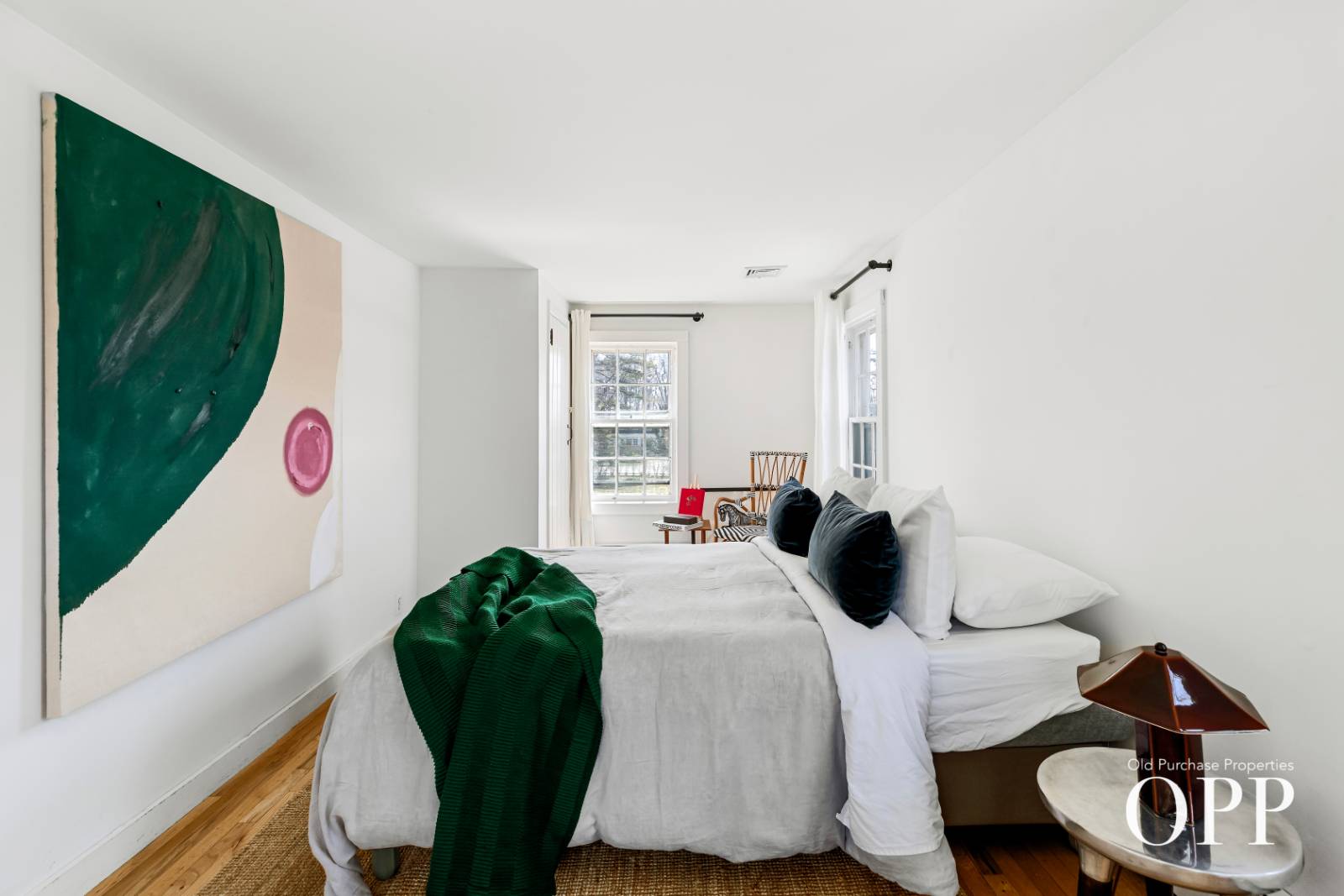 937 SOUTH COUNTRY ROAD