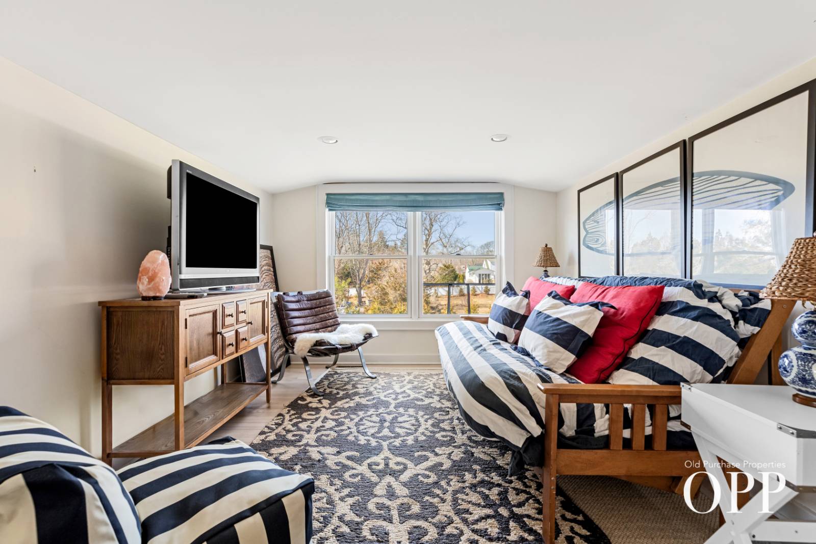 4 North Howells Point Road