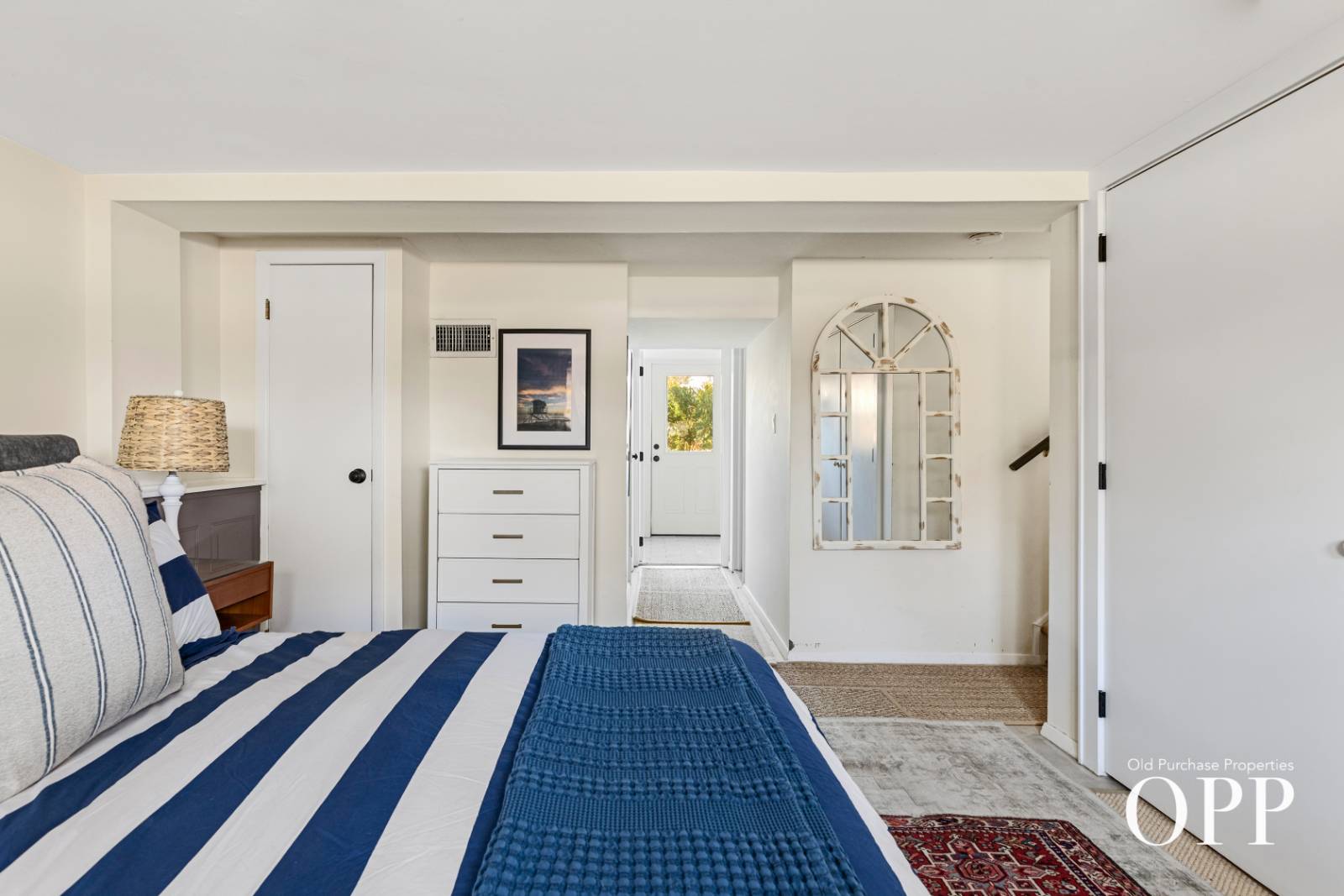 4 North Howells Point Road