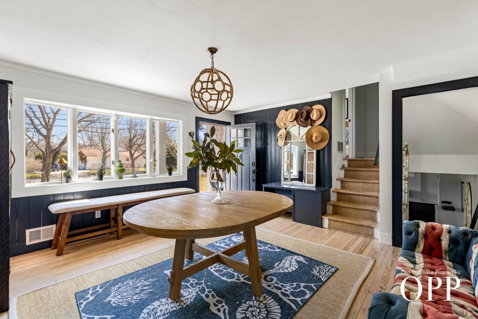 4 North Howells Point Road