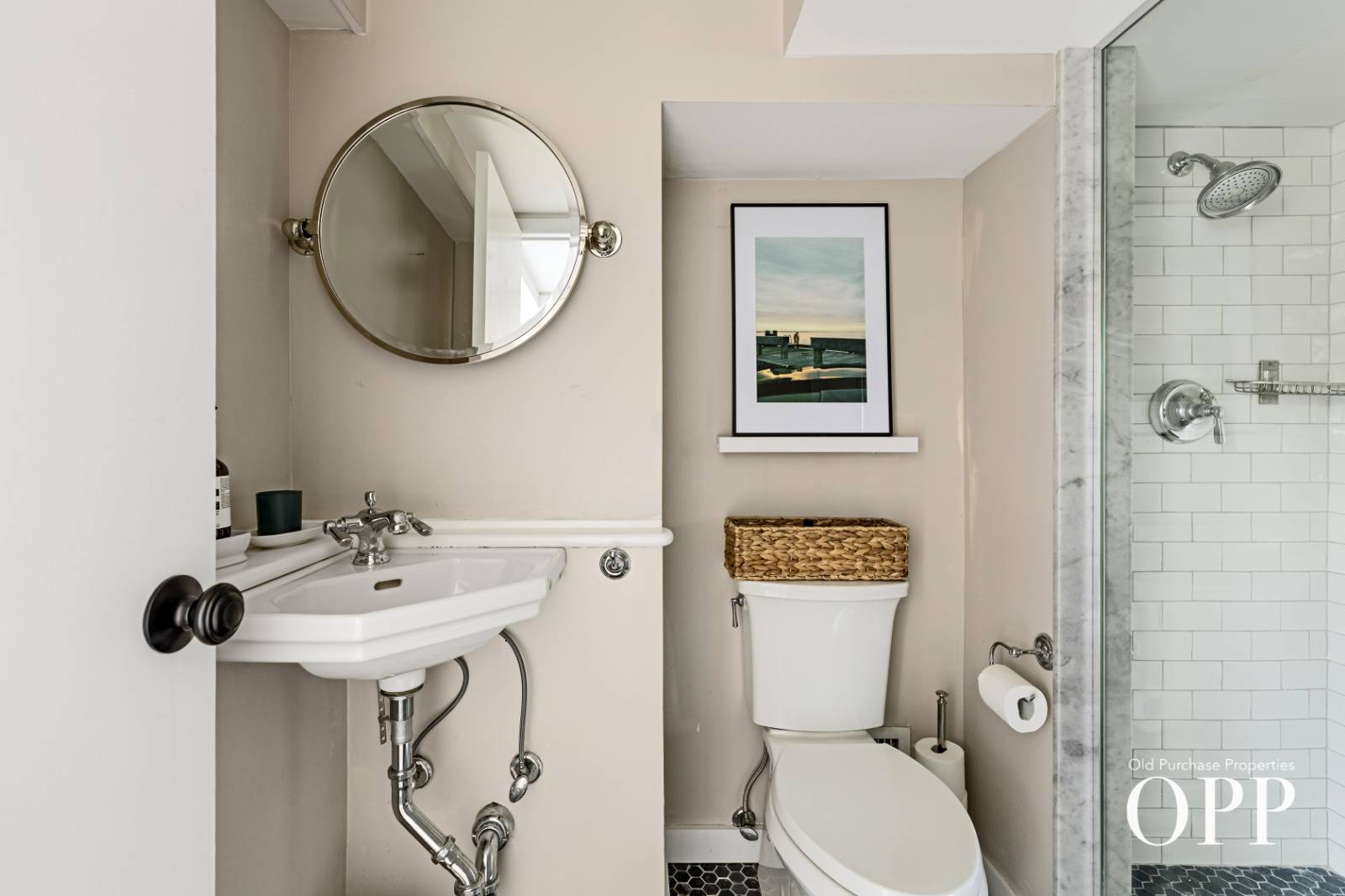 4 North Howells Point Road