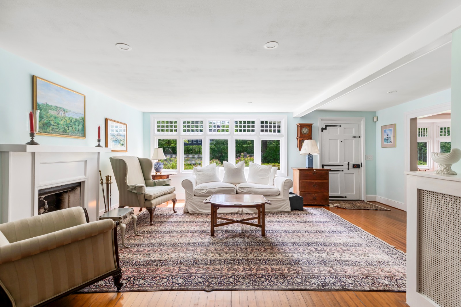 37 BELLPORT LANE