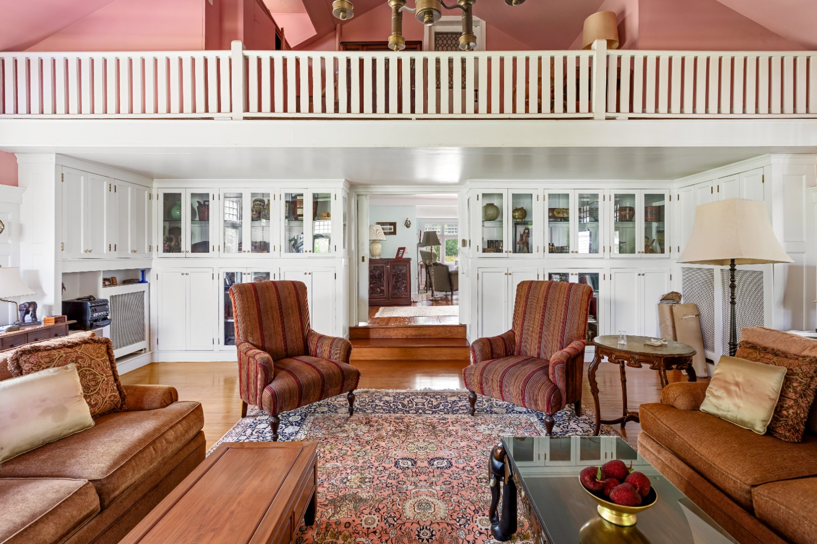 37 BELLPORT LANE