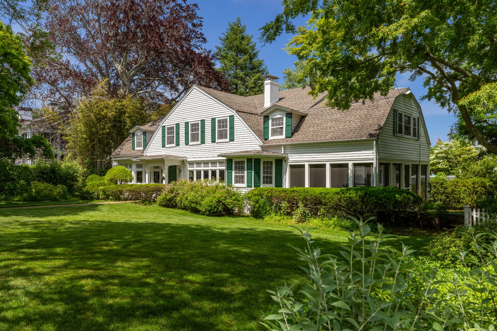 37 BELLPORT LANE