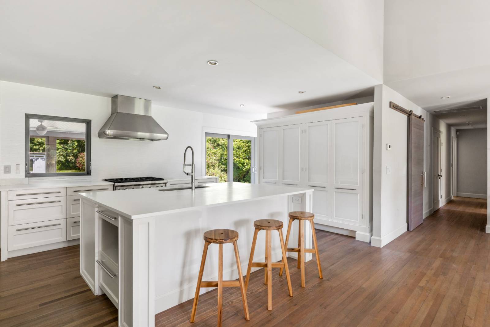 13 LIVINGSTON ROAD