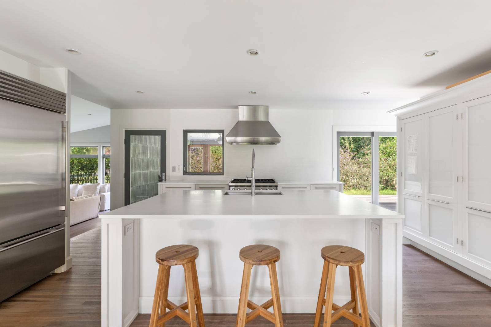 13 LIVINGSTON ROAD