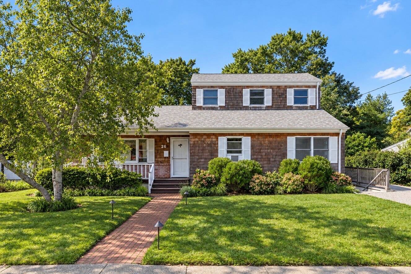 26 General Mclean Drive Bellport NY