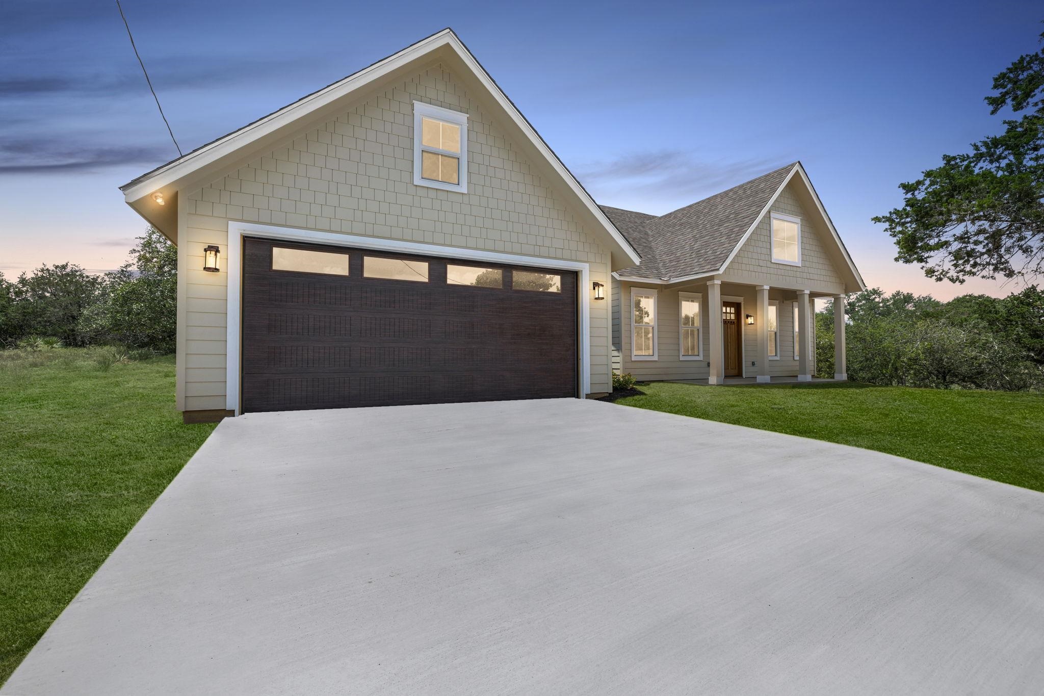 159 W Castlelake Drive