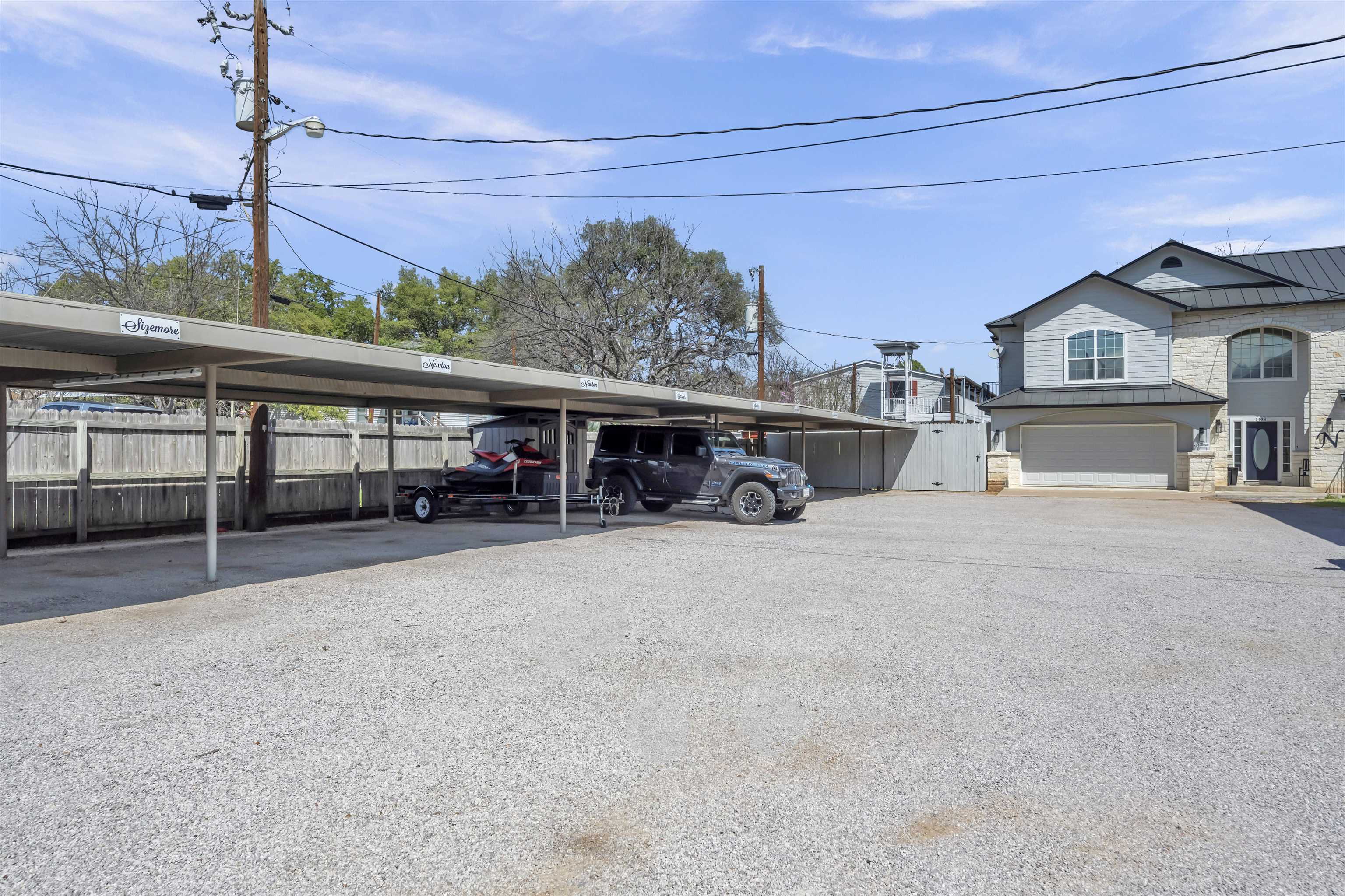 1500 RR 1431 Unit 202