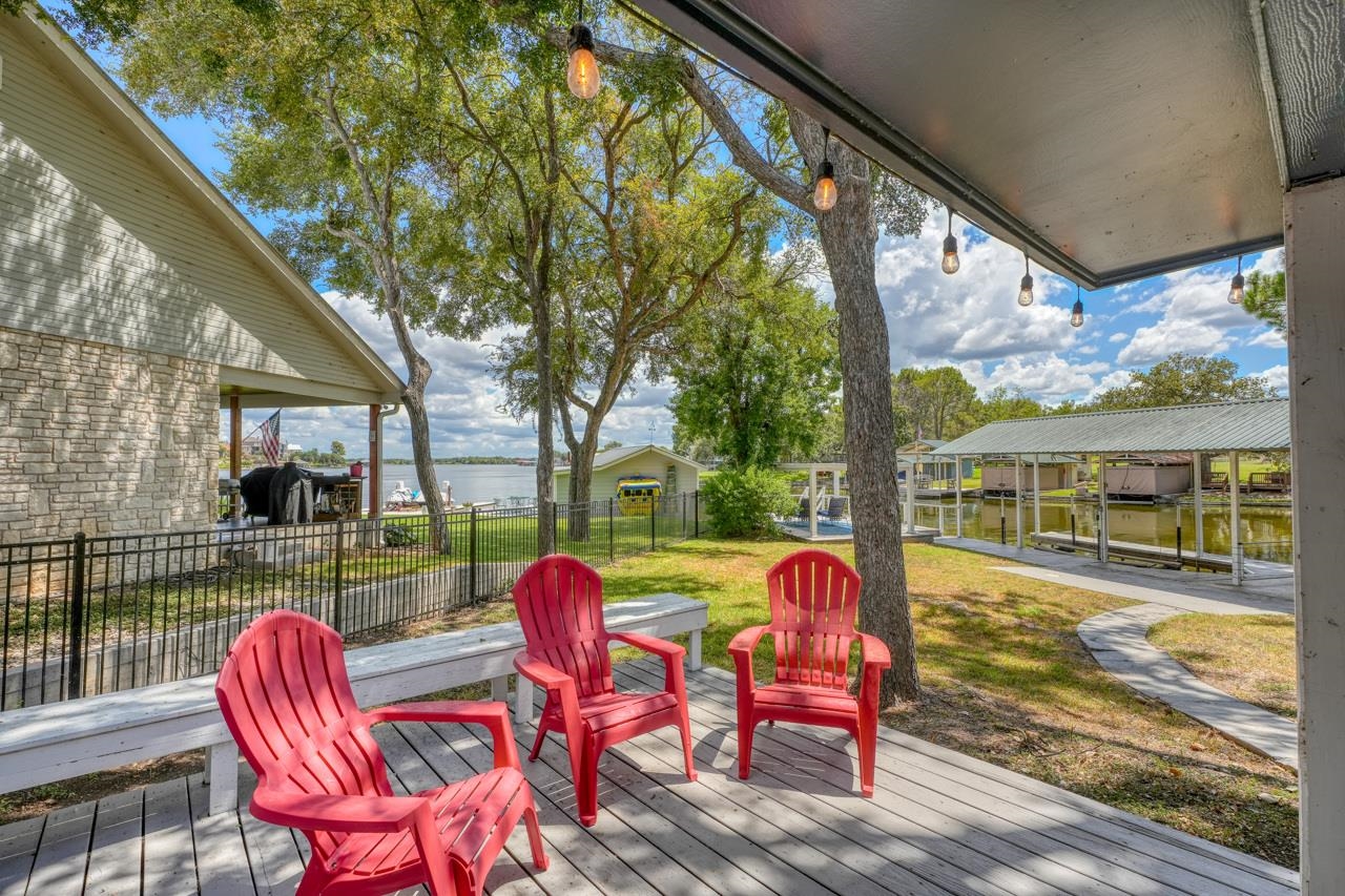 614 E Briarway Drive