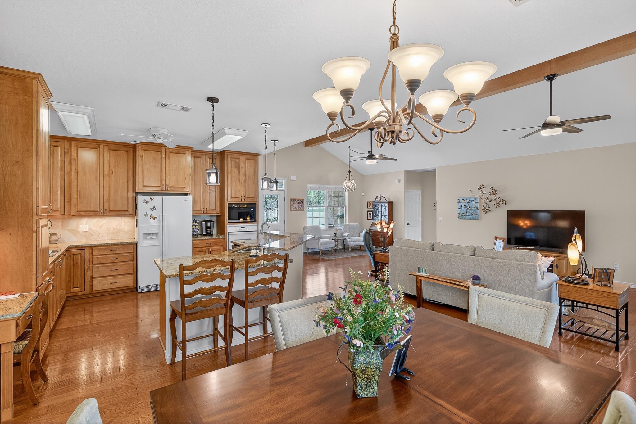 127 W Stonecastle Dr