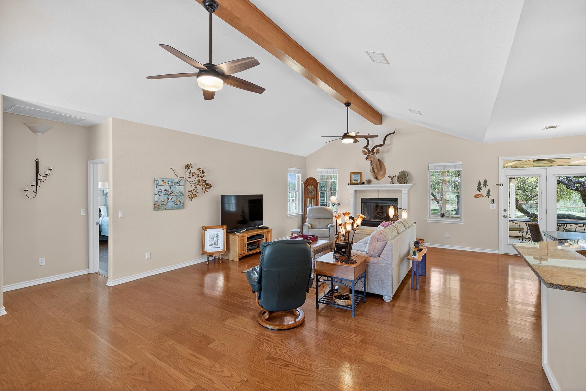 127 W Stonecastle Dr