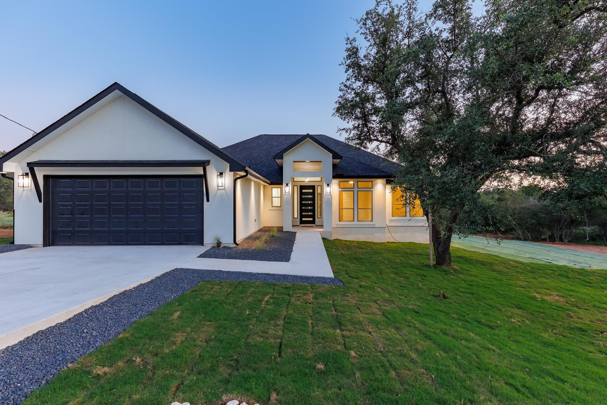 137 W Granitecastle Drive