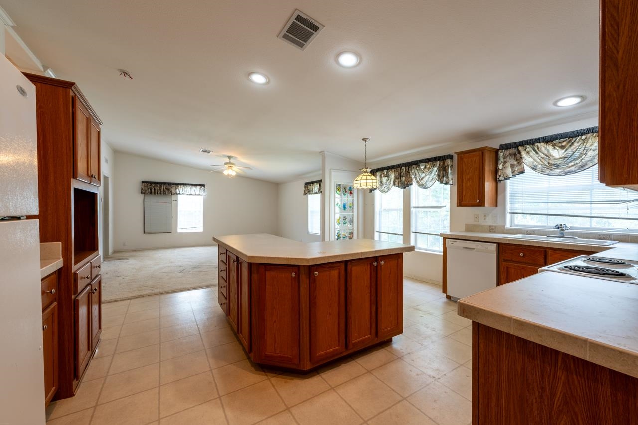 508 E Granite Castle