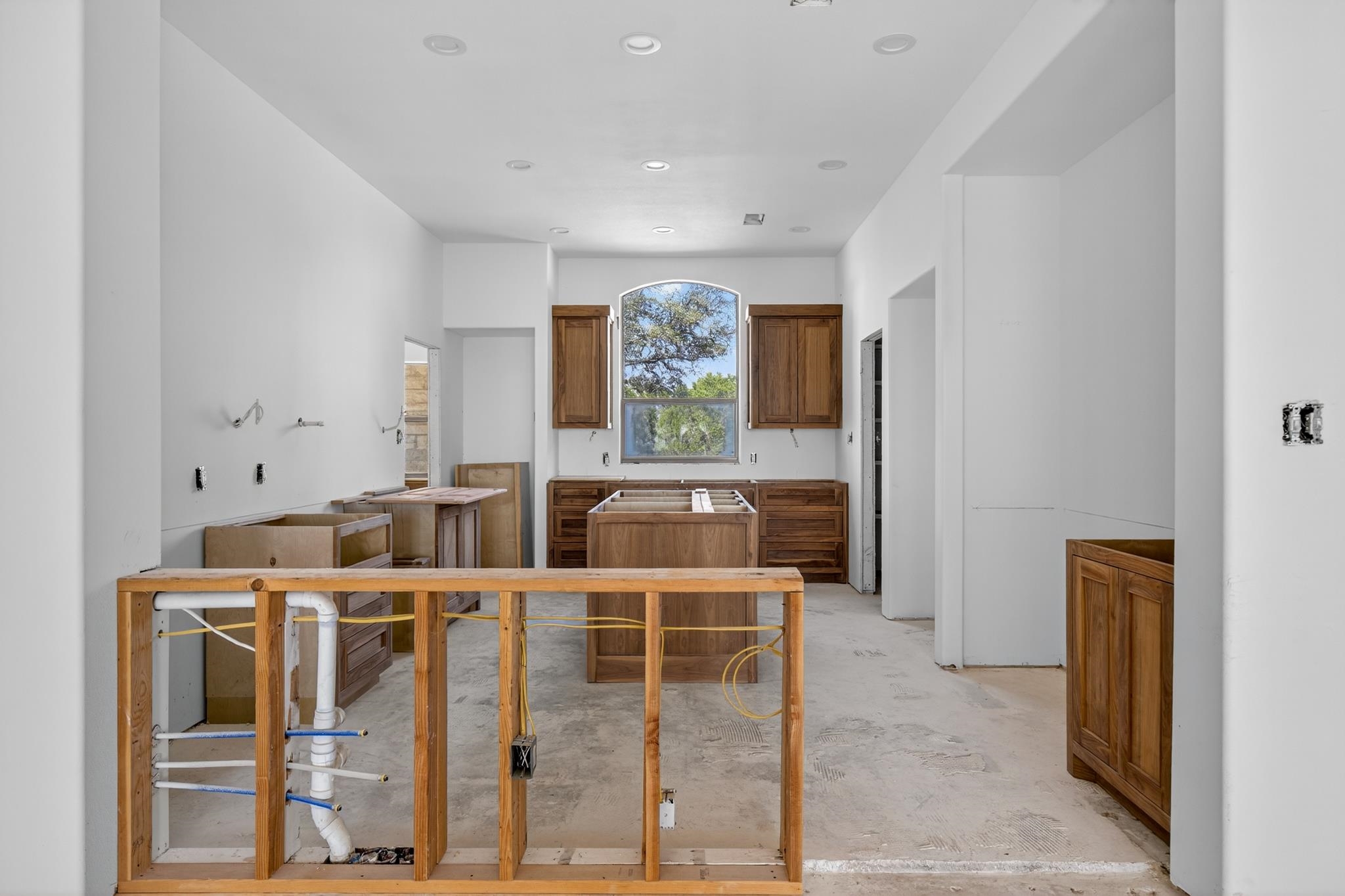 1708 County Road 120A