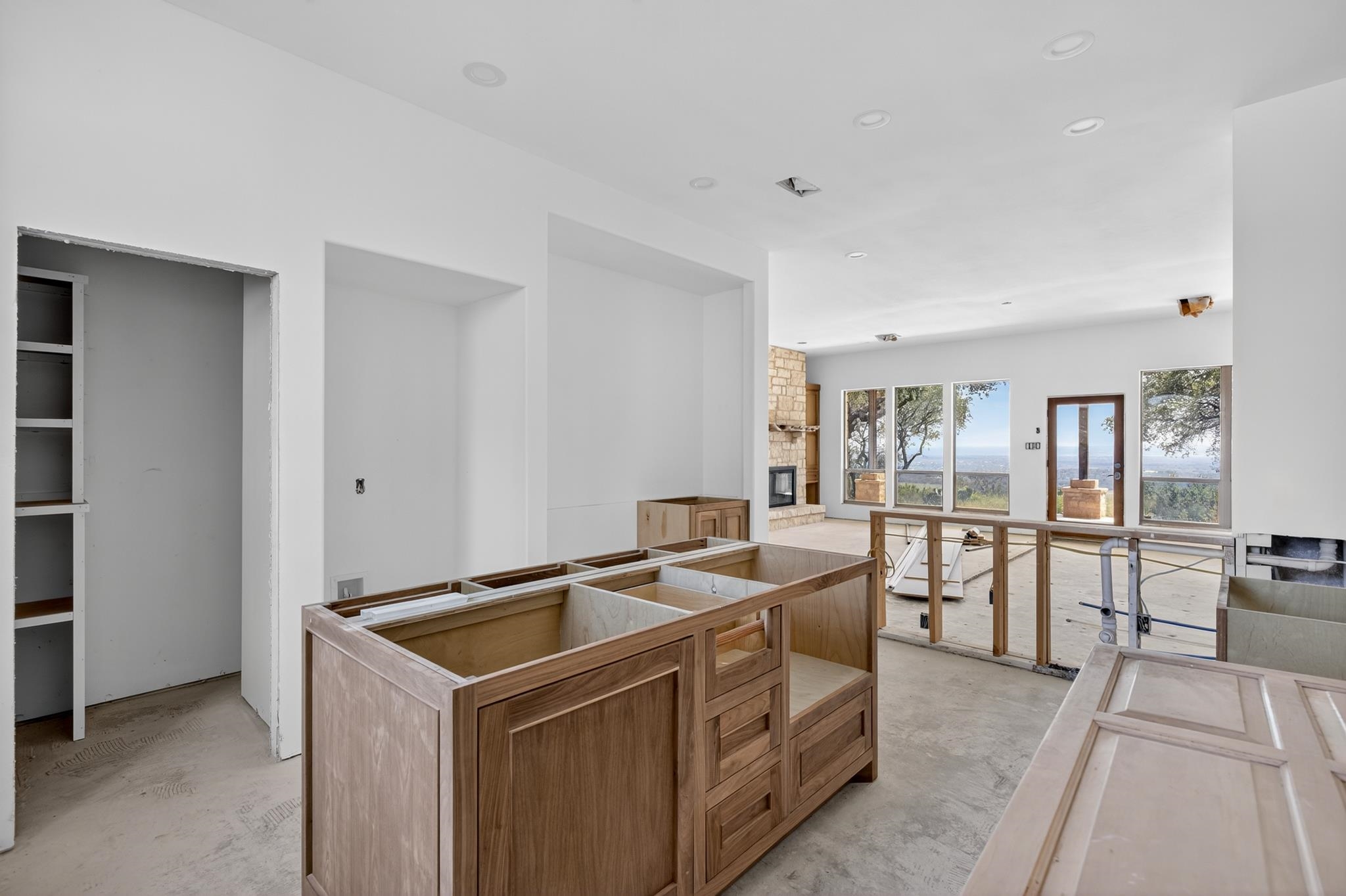 1708 County Road 120A