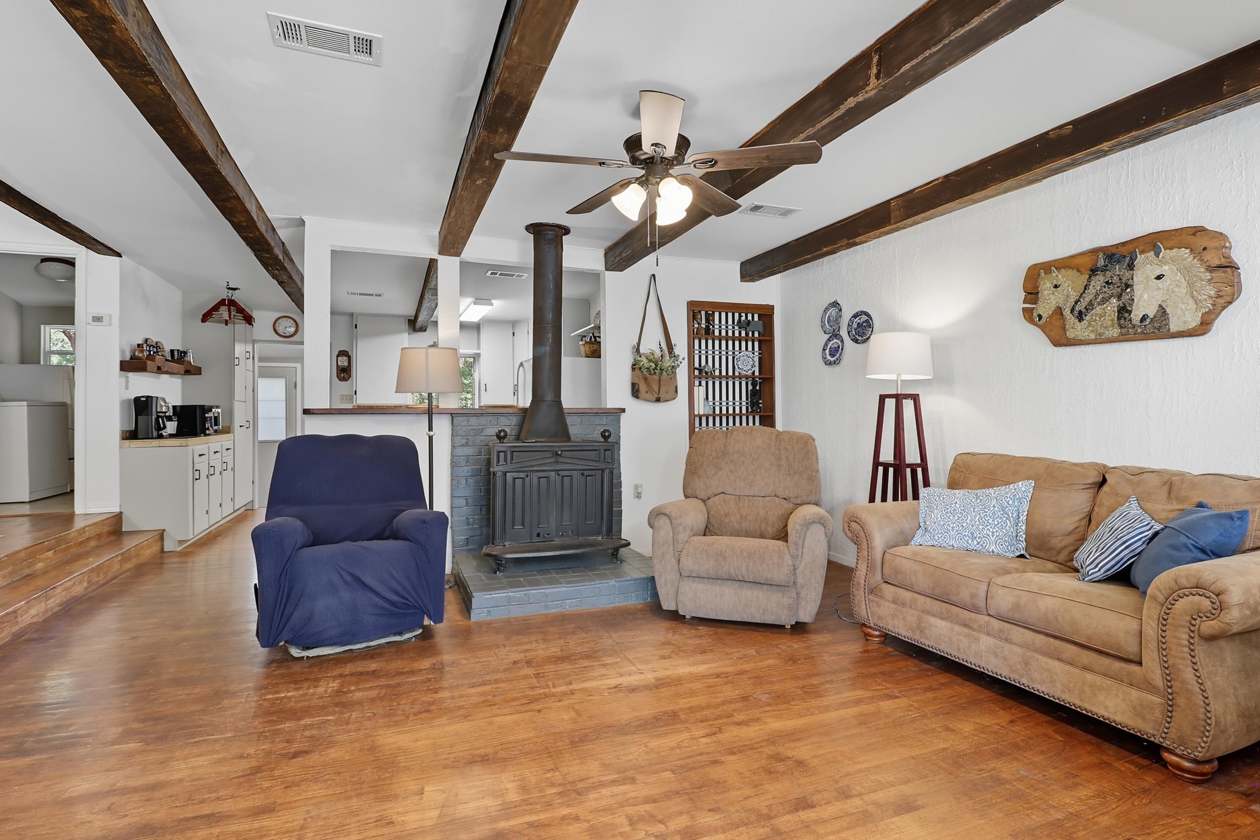 308 W Greenbriar