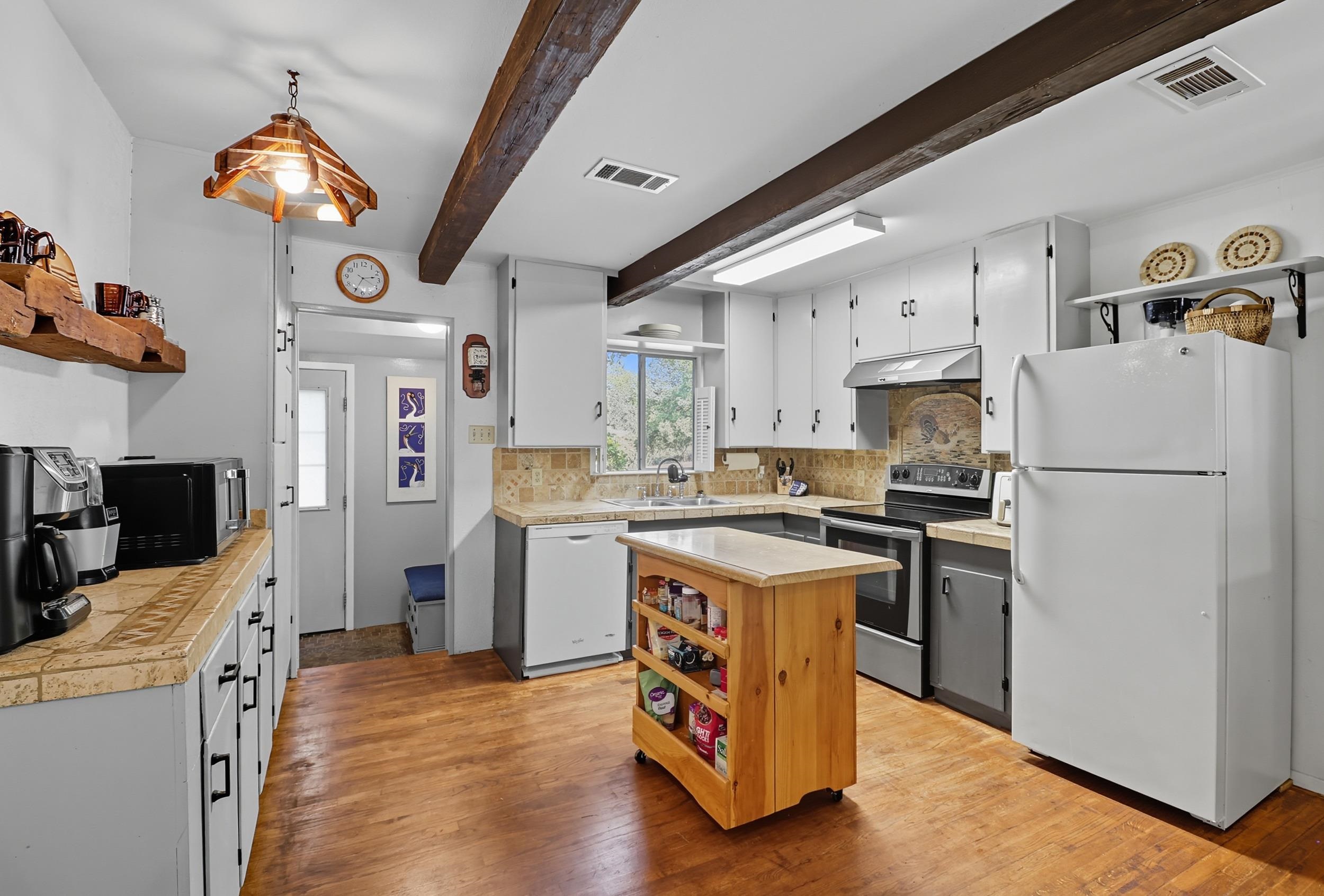 308 W Greenbriar