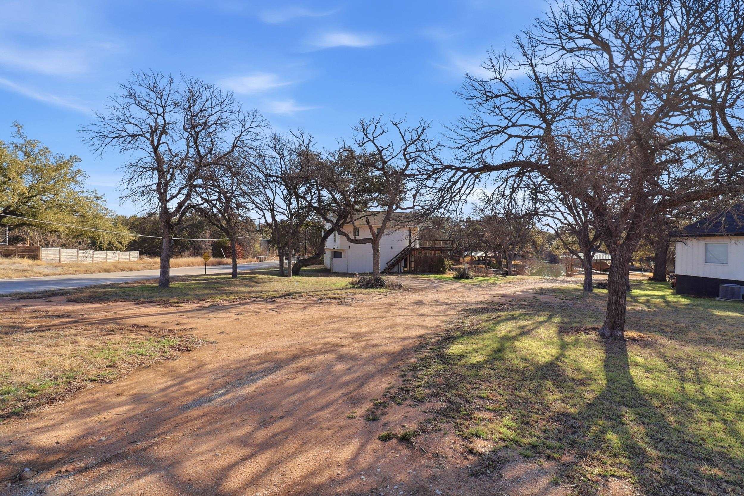 610 Williams Lakeshore