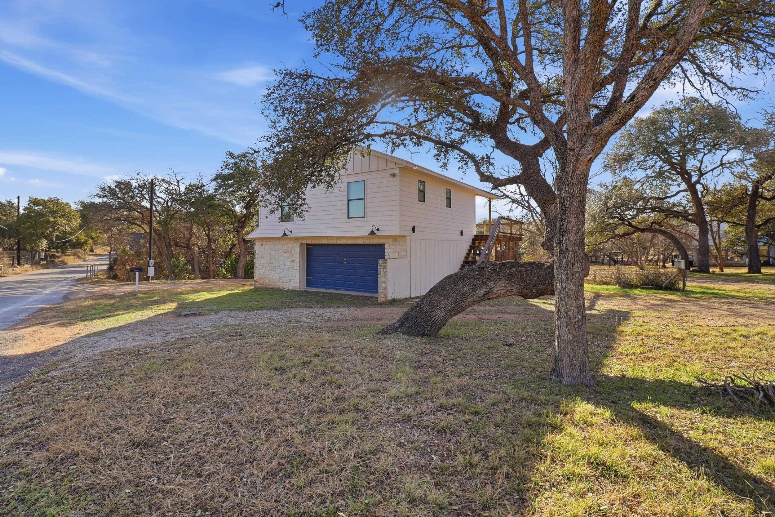 610 Williams Lakeshore