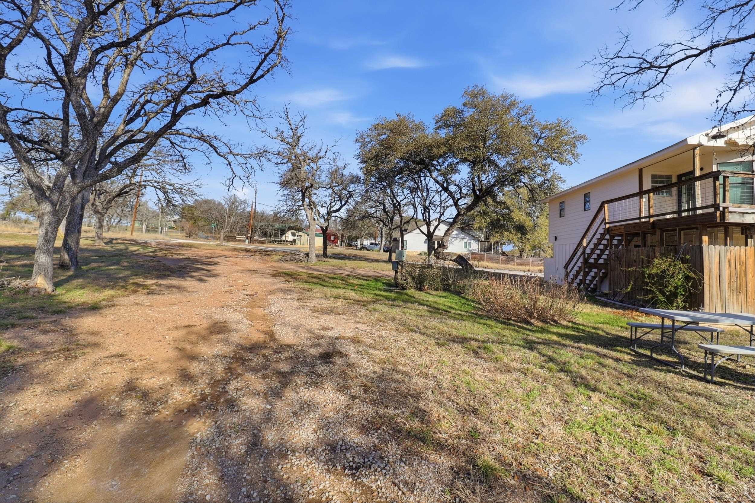 610 Williams Lakeshore