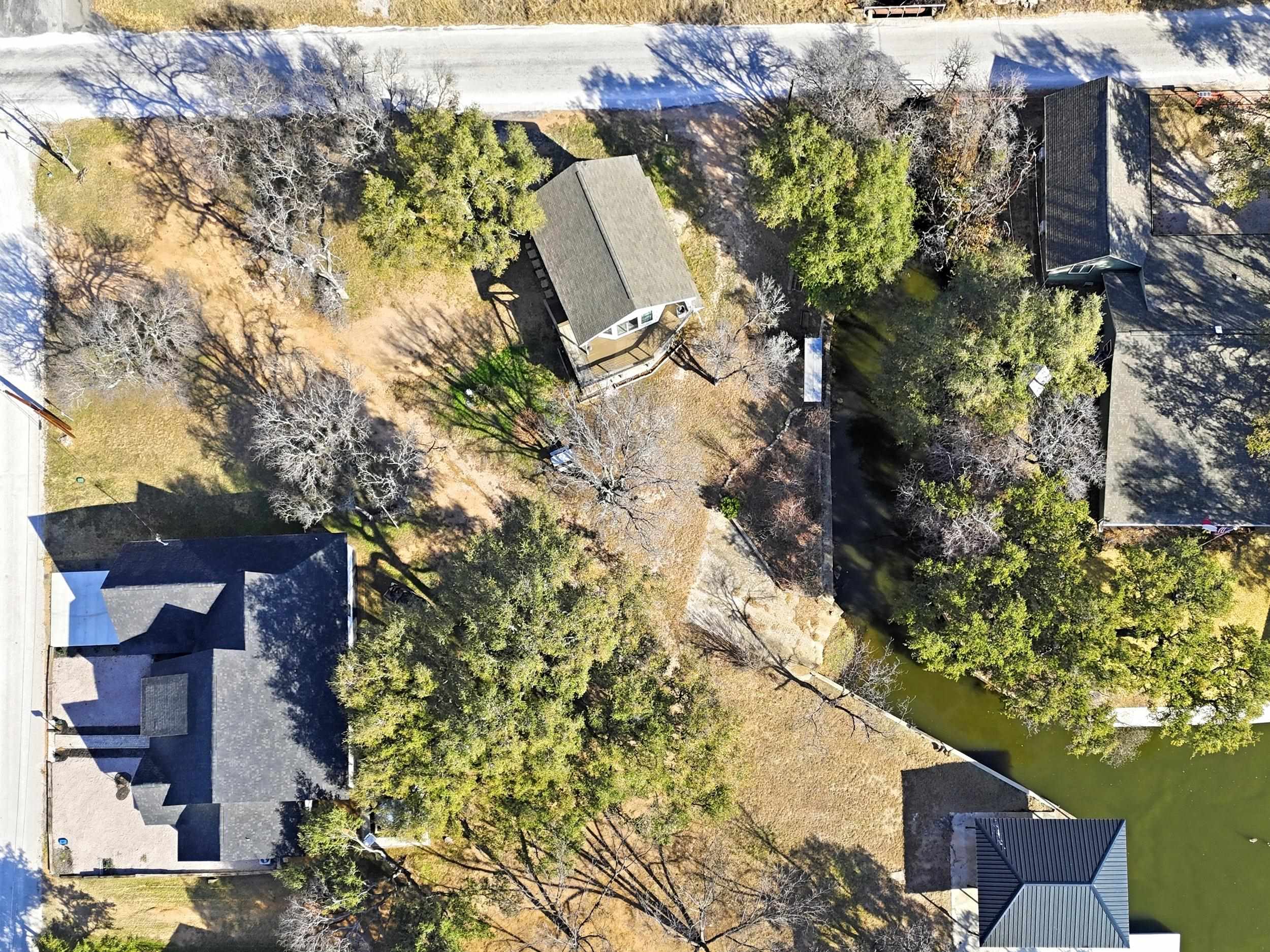 610 Williams Lakeshore