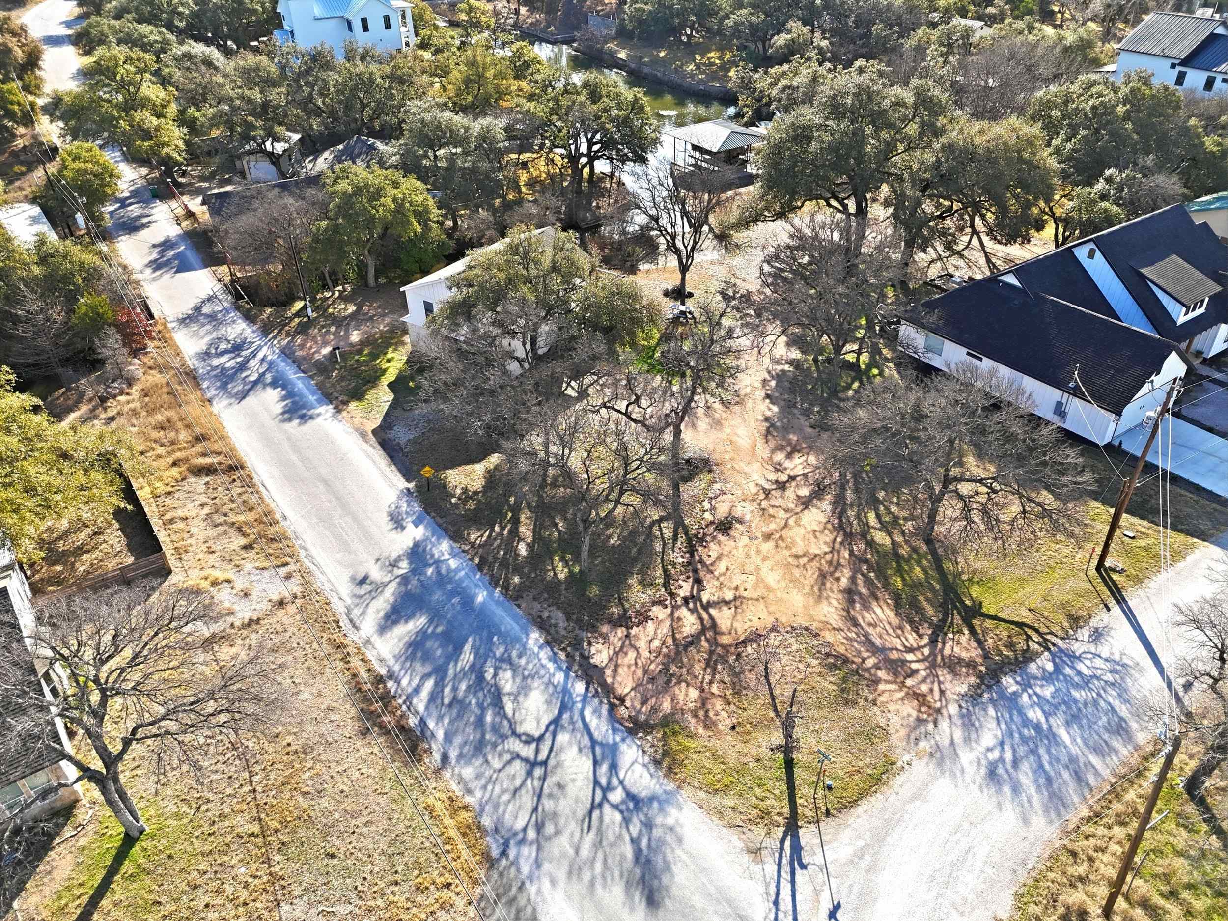 610 Williams Lakeshore