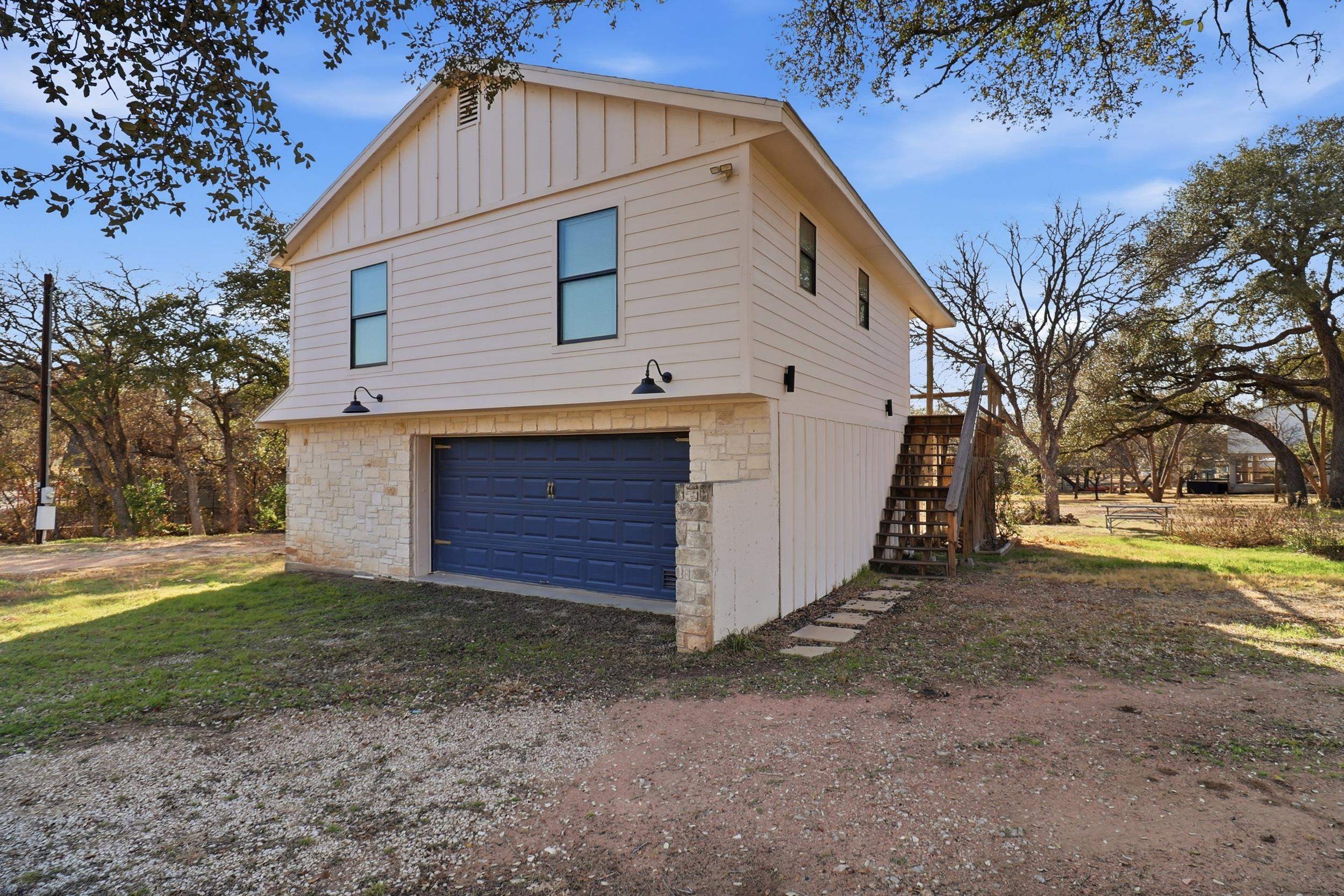 610 Williams Lakeshore