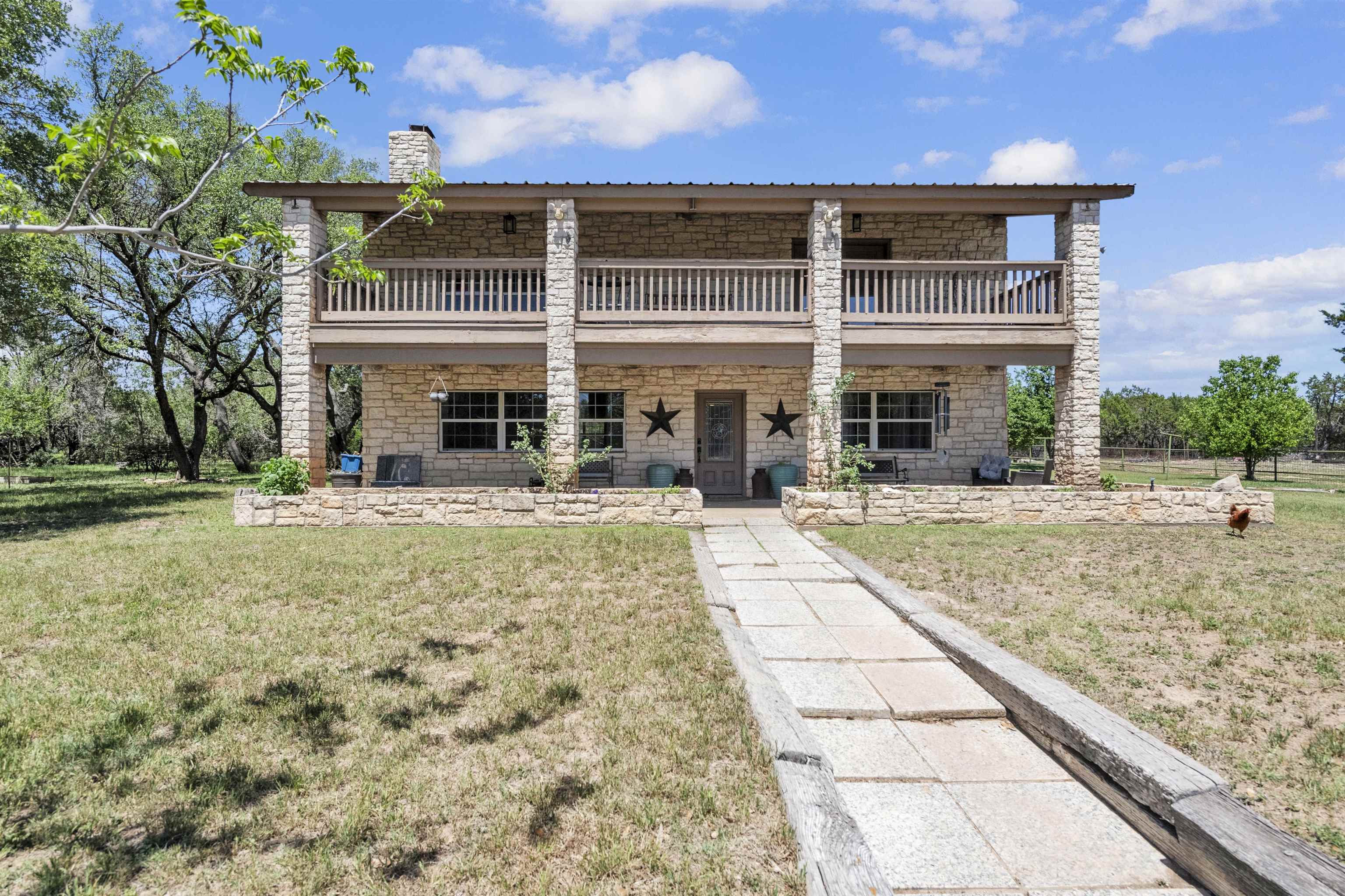 260 Flatrock Trail