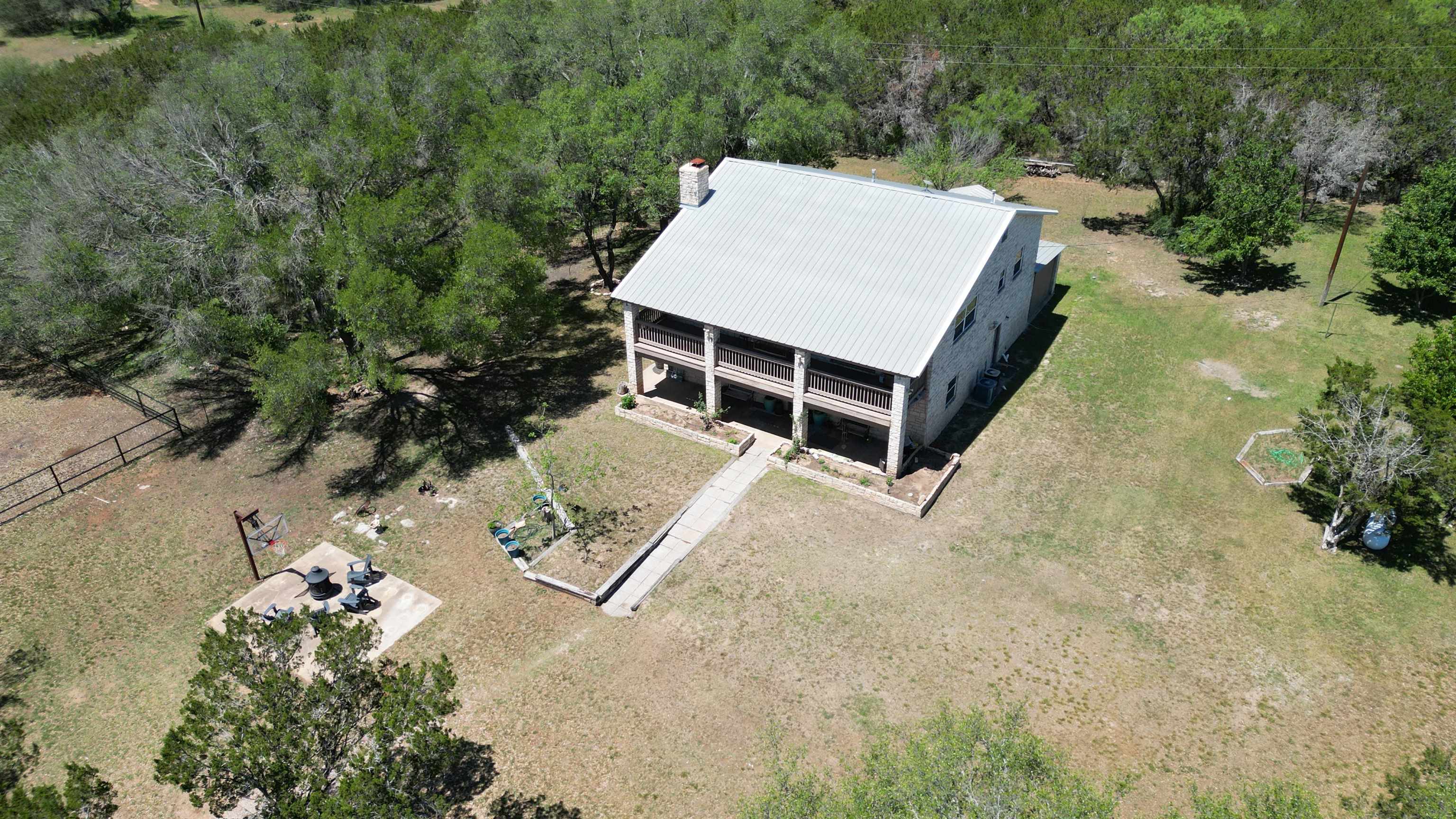 260 Flatrock Trail