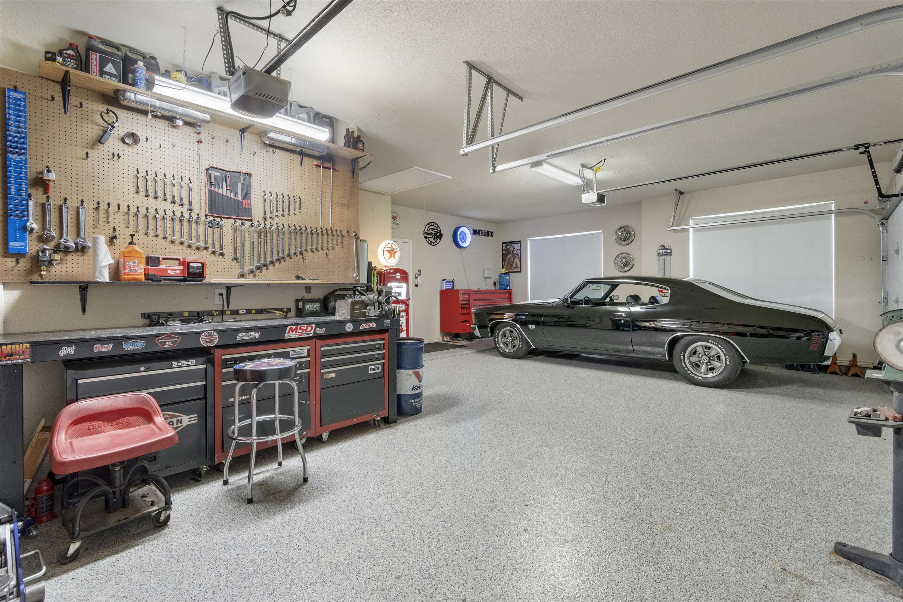 267 Meadowlakes Drive