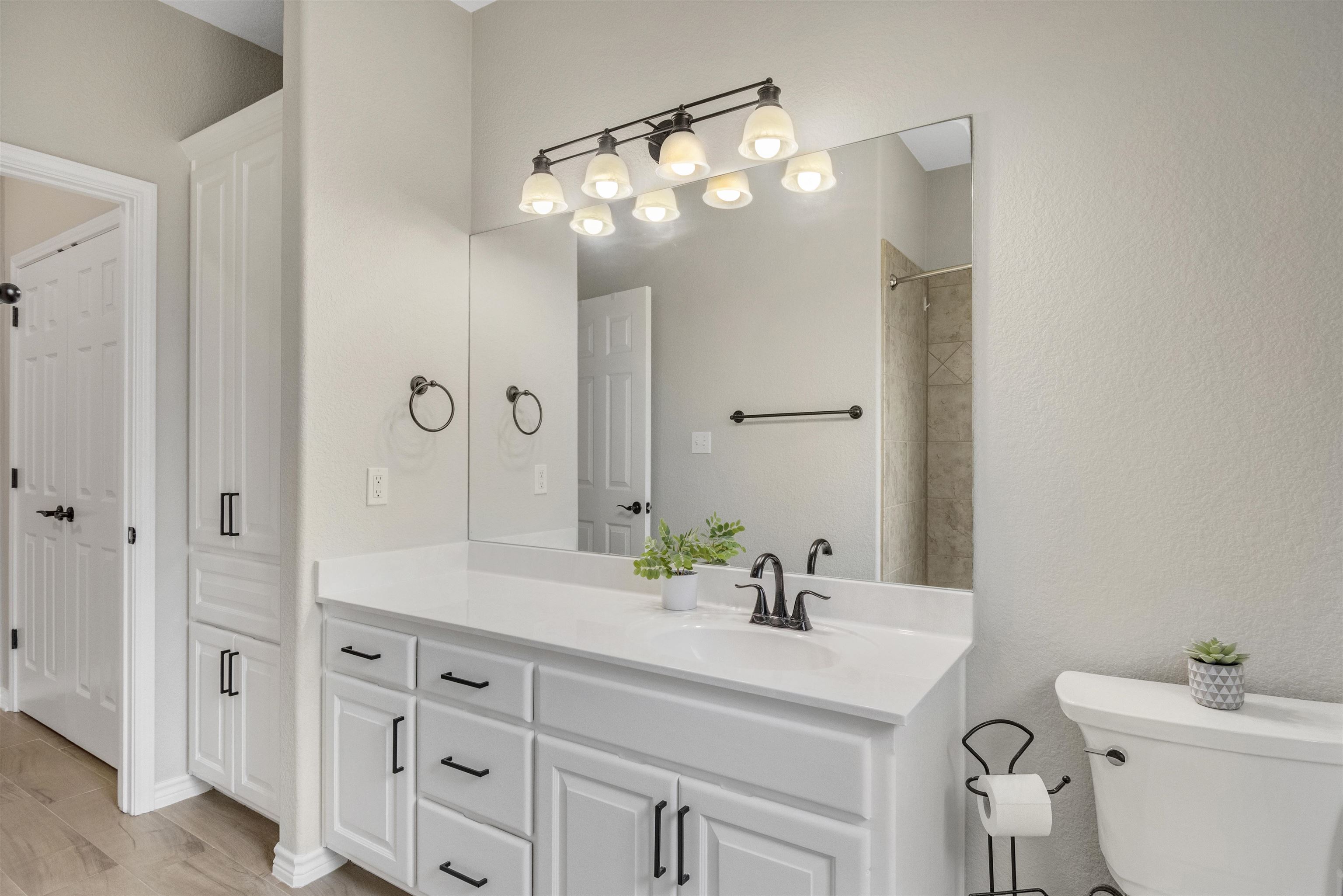 267 Meadowlakes Drive