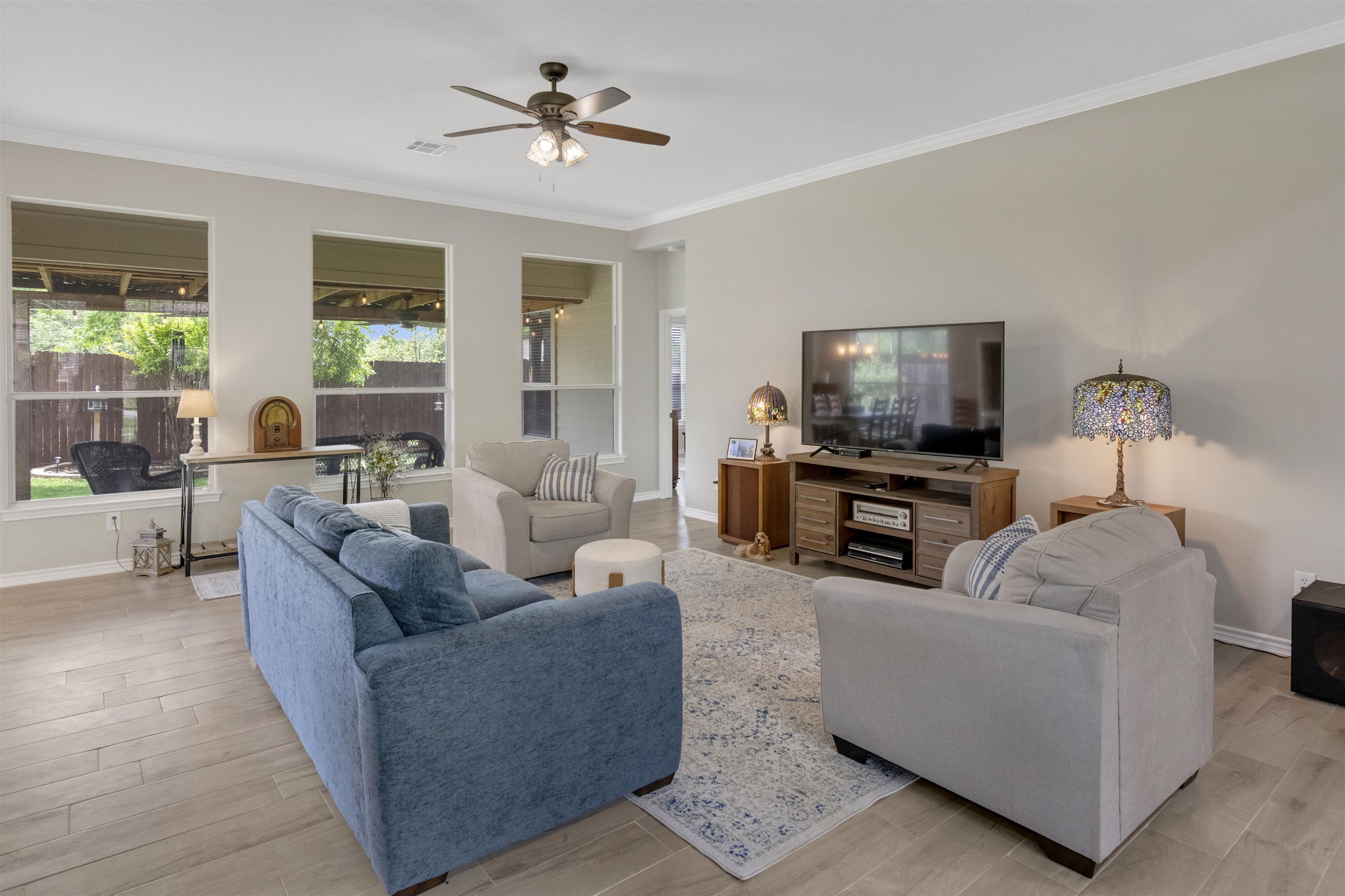 267 Meadowlakes Drive