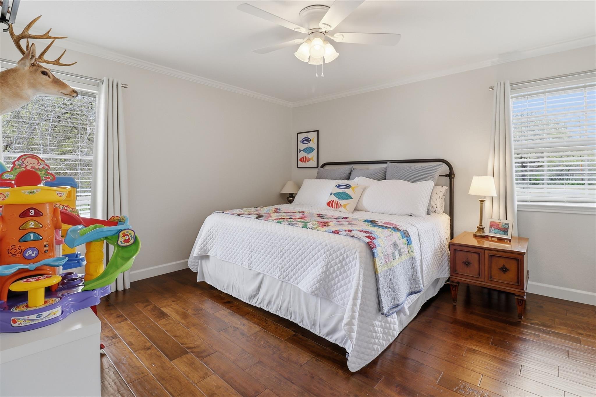 434 E Castleshoals DR