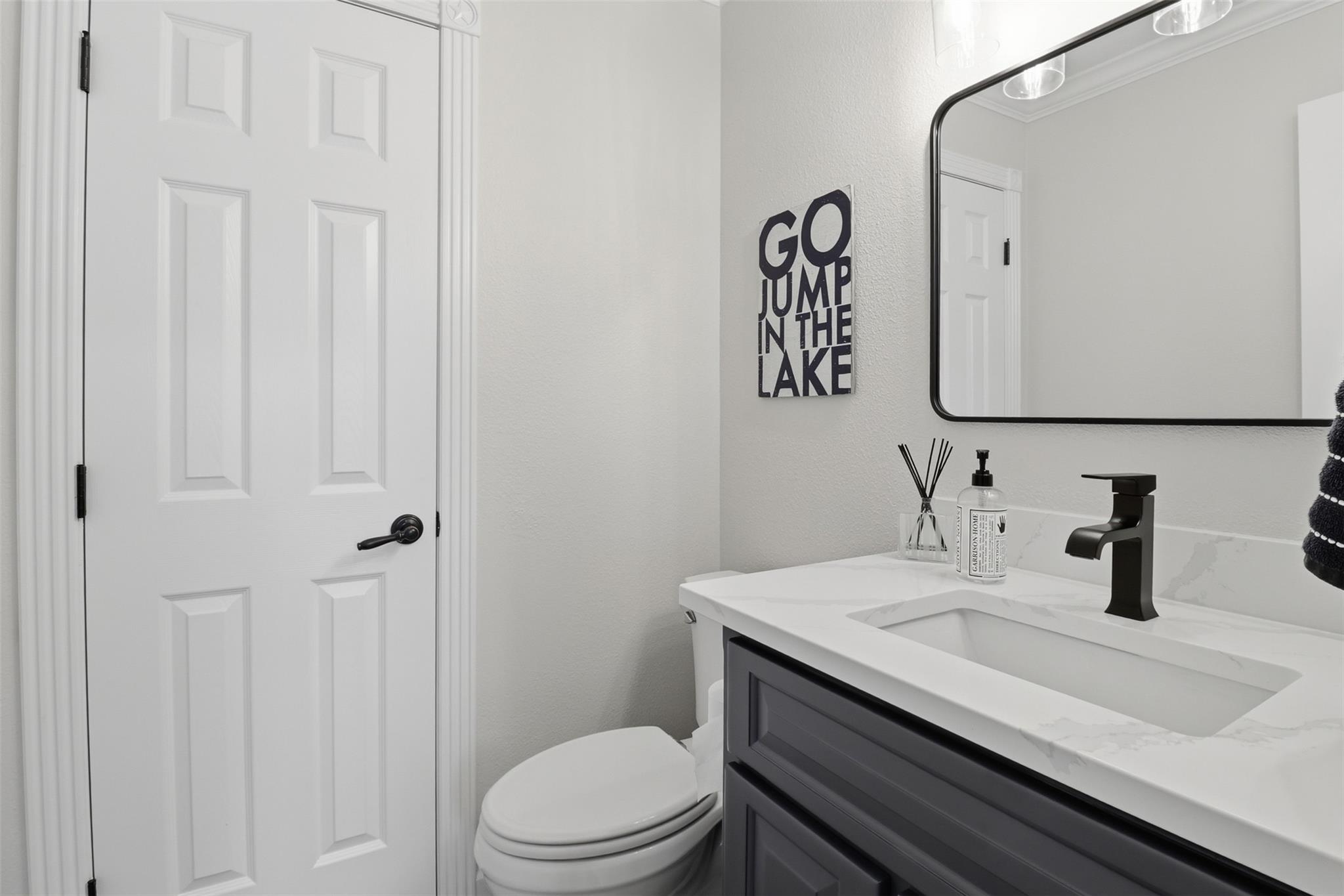 434 E Castleshoals DR