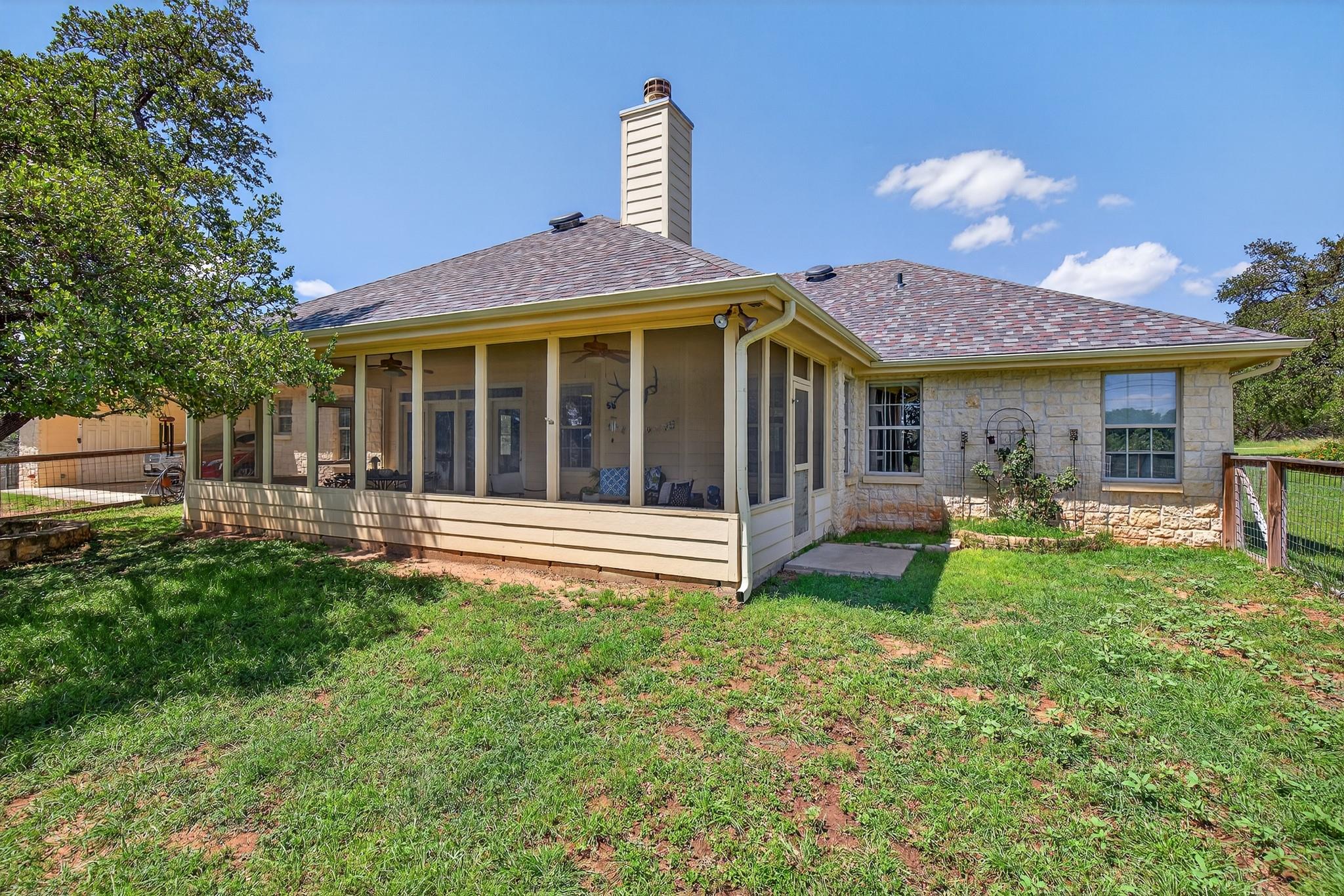 127 W Stonecastle DR