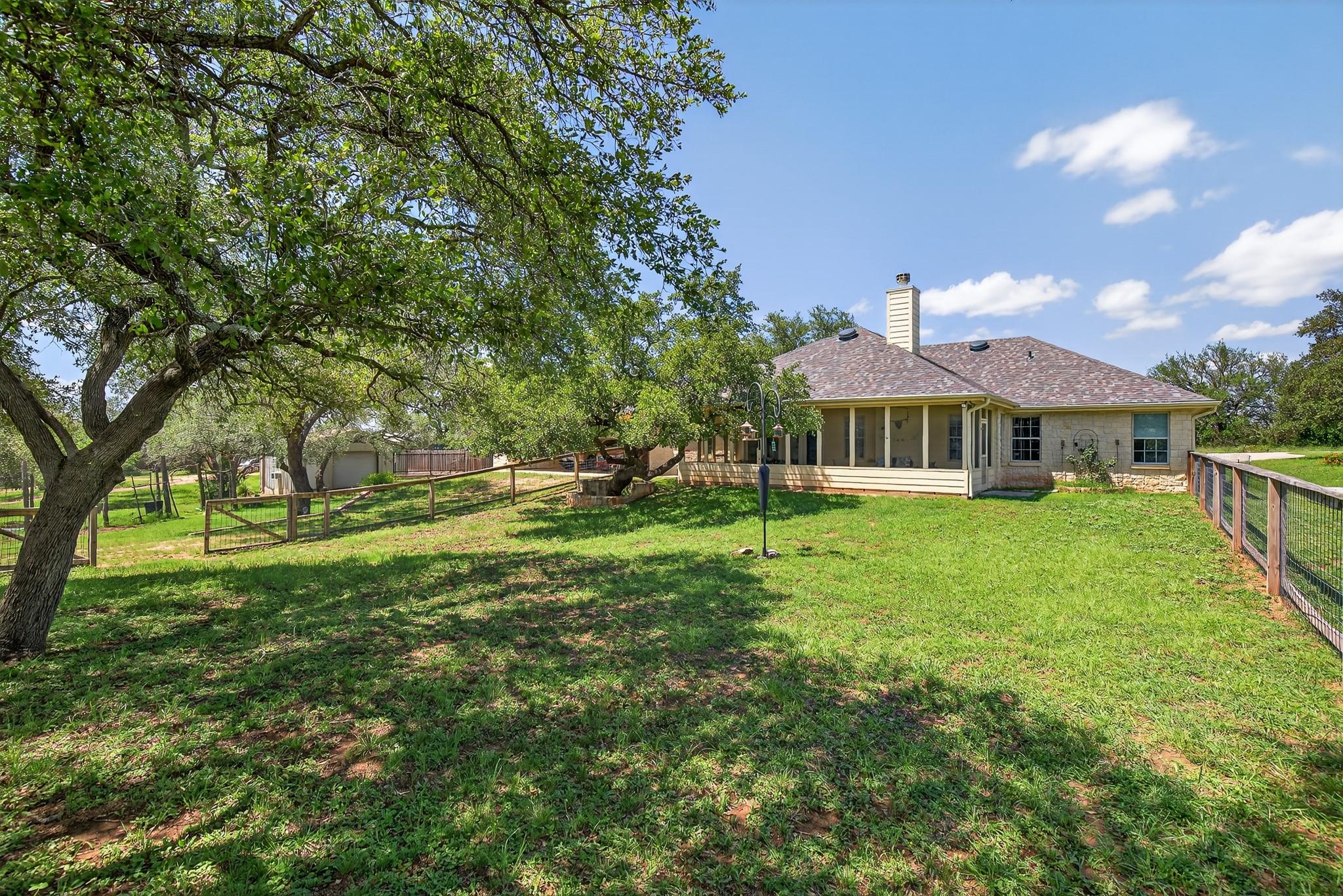 127 W Stonecastle DR