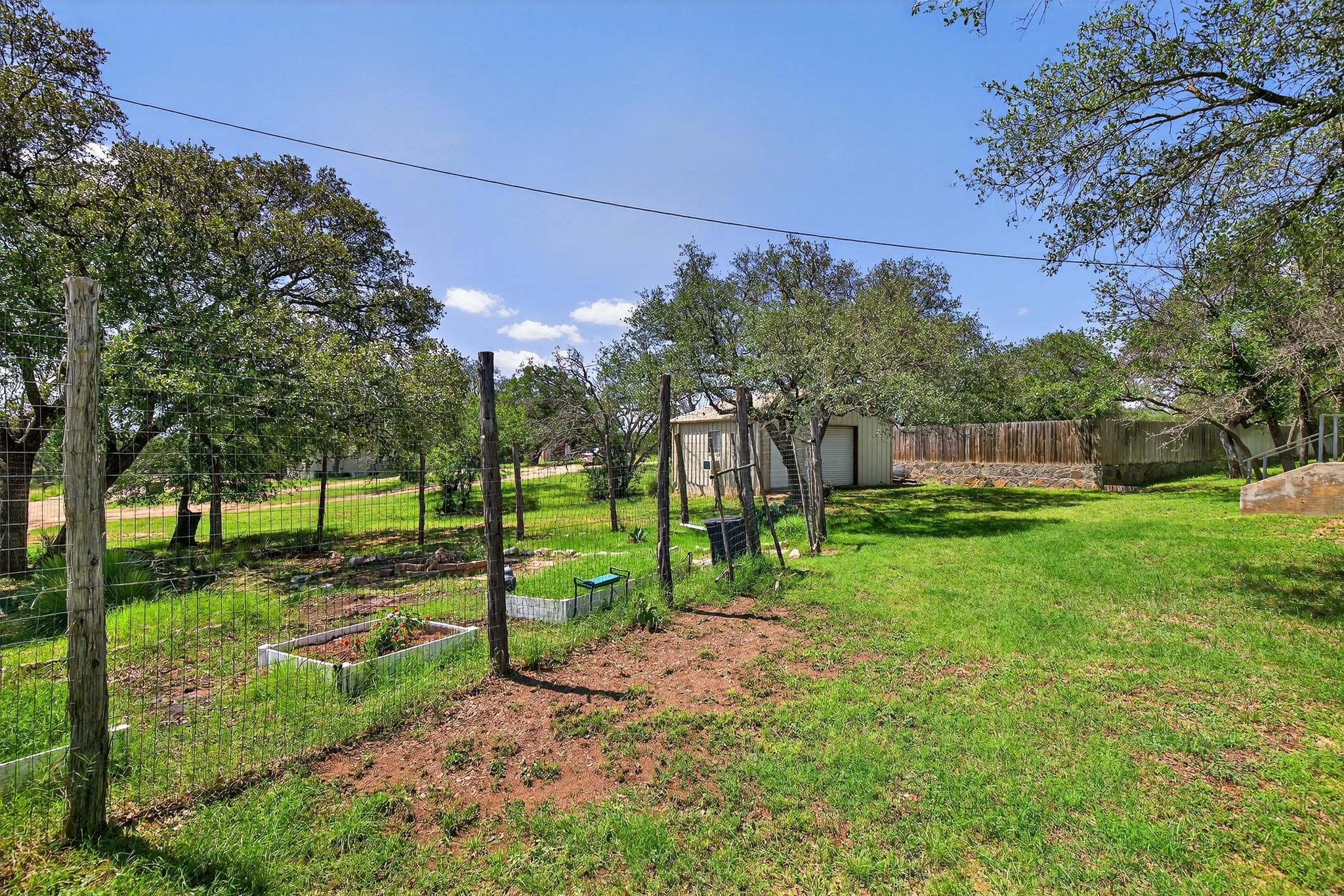127 W Stonecastle DR