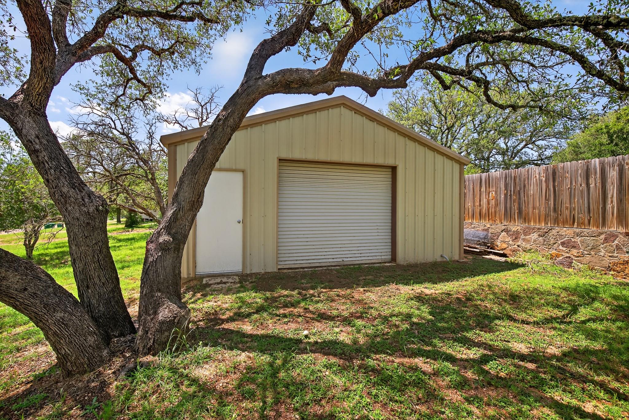 127 W Stonecastle DR