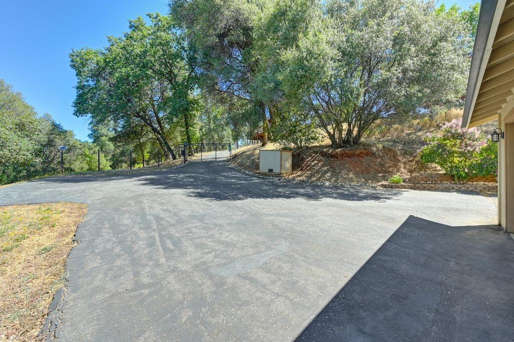 17595 Cherry Creek Road