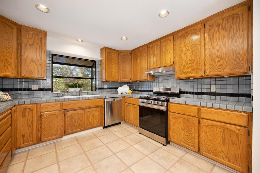 17595 Cherry Creek Road