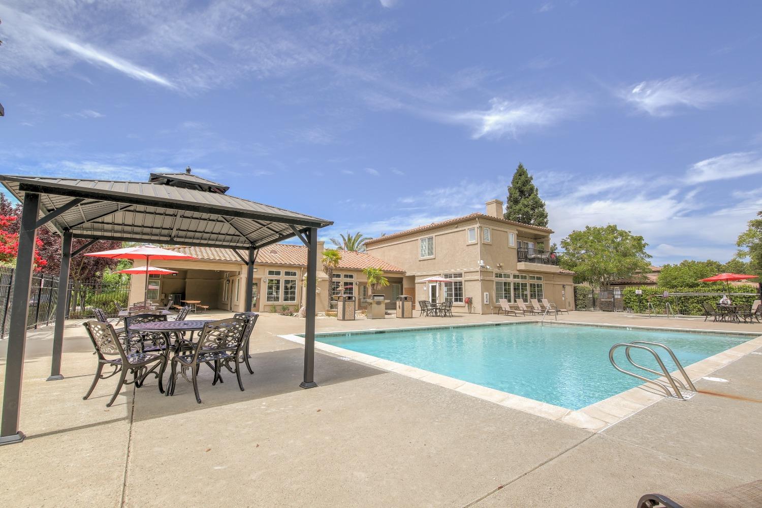 4200 E Commerce Way 721