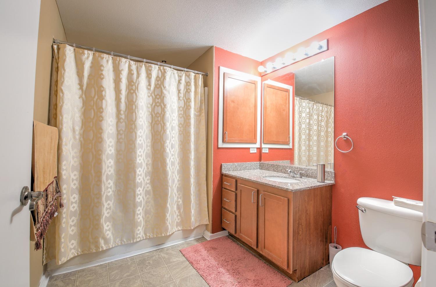 4200 E Commerce Way 721