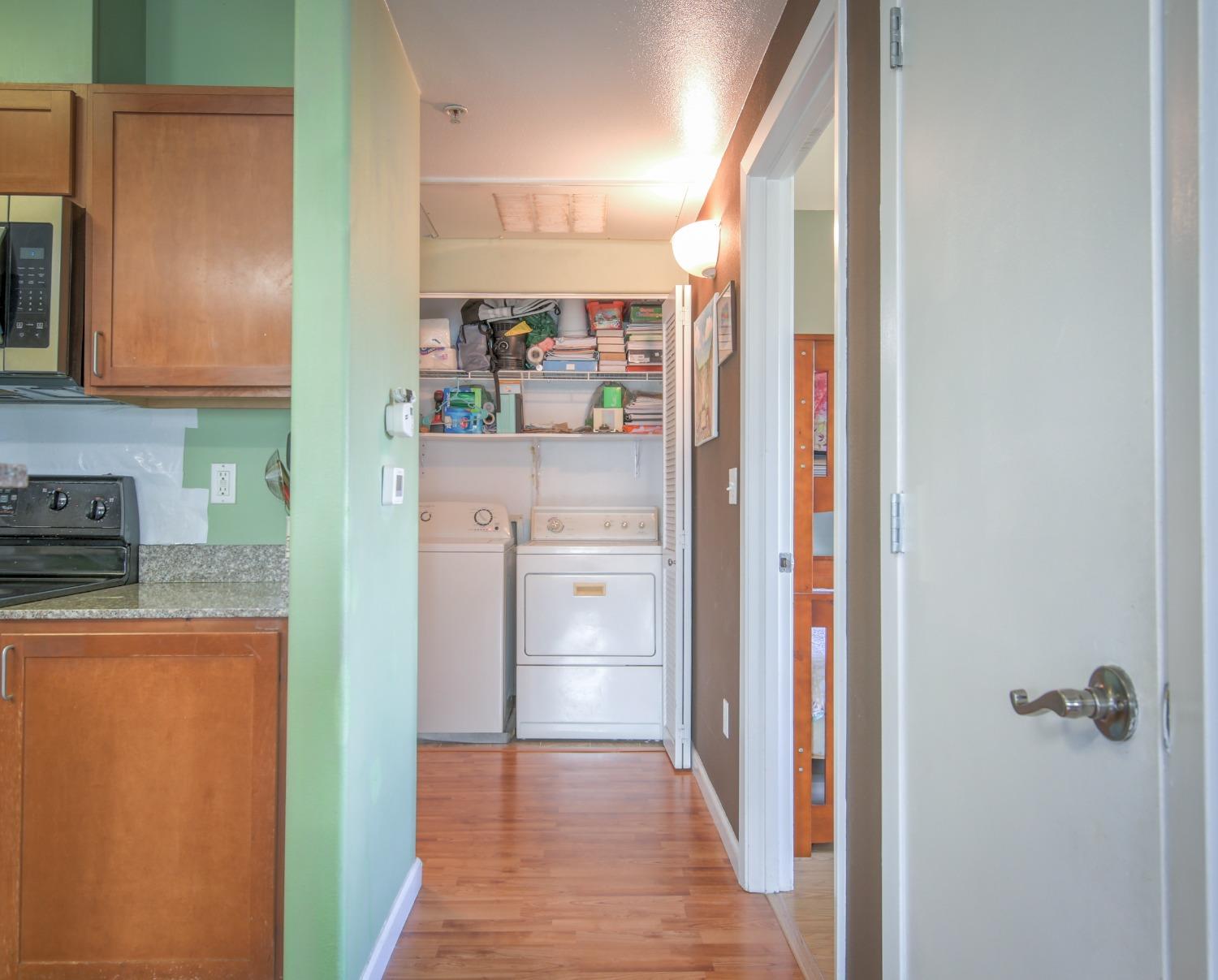 4200 E Commerce Way 721