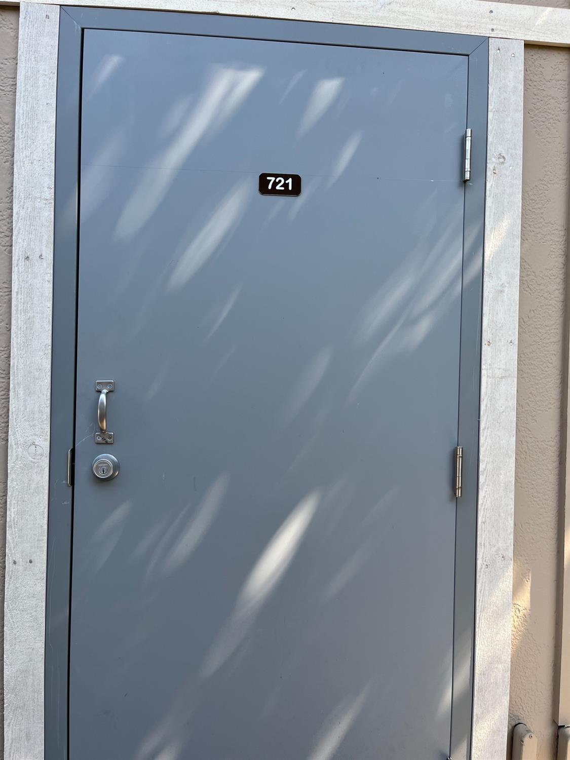 4200 E Commerce Way 721