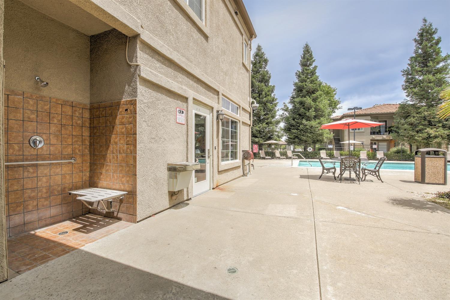 4200 E Commerce Way 721