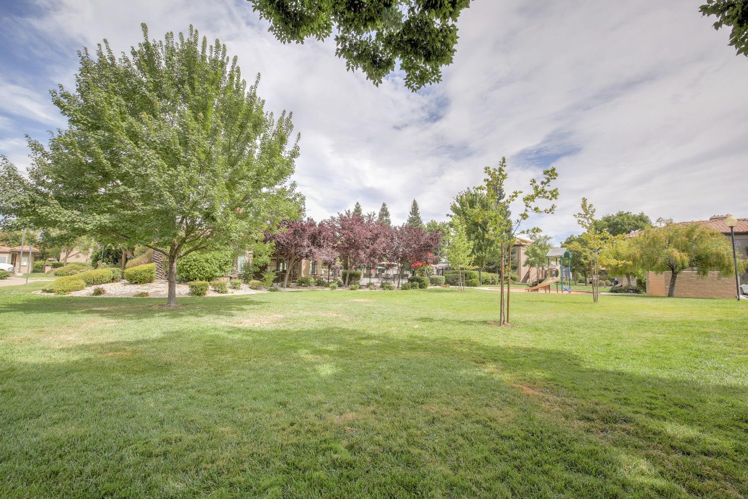 4200 E Commerce Way 721